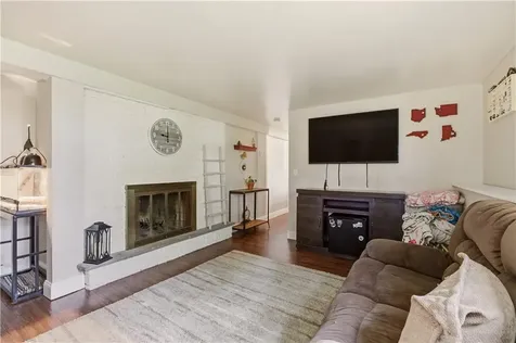 24 Harbor View Road Portsmouth RI 02871