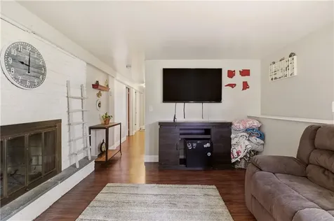 24 Harbor View Road Portsmouth RI 02871