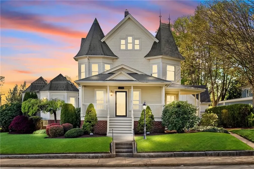 1358 Smith Street North Providence RI 02911