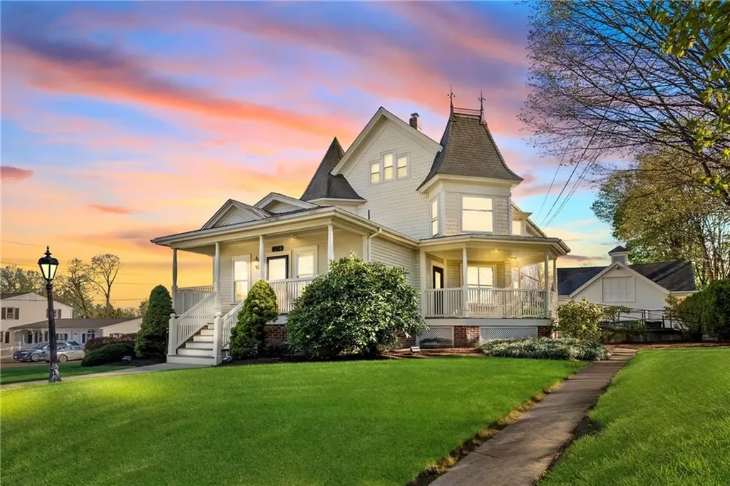 1358 Smith Street North Providence RI 02911