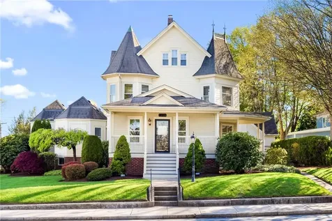 1358 Smith Street North Providence RI 02911