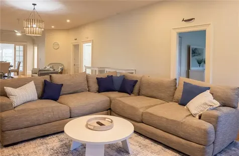 244 Kingstown Road Narragansett RI 02882