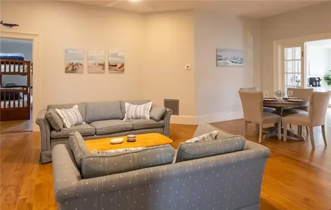 244 Kingstown Road Narragansett RI 02882