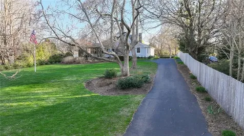 244 Kingstown Road Narragansett RI 02882