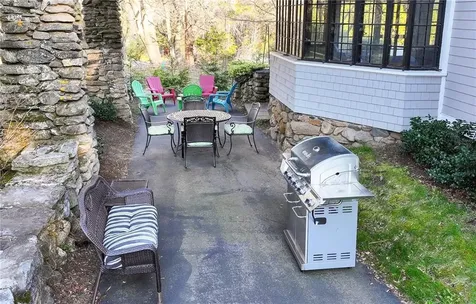 244 Kingstown Road Narragansett RI 02882