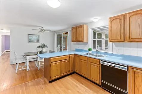 352 Lafayette Road North Kingstown RI 02852