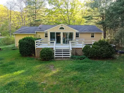 352 Lafayette Road North Kingstown RI 02852