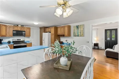 352 Lafayette Road North Kingstown RI 02852