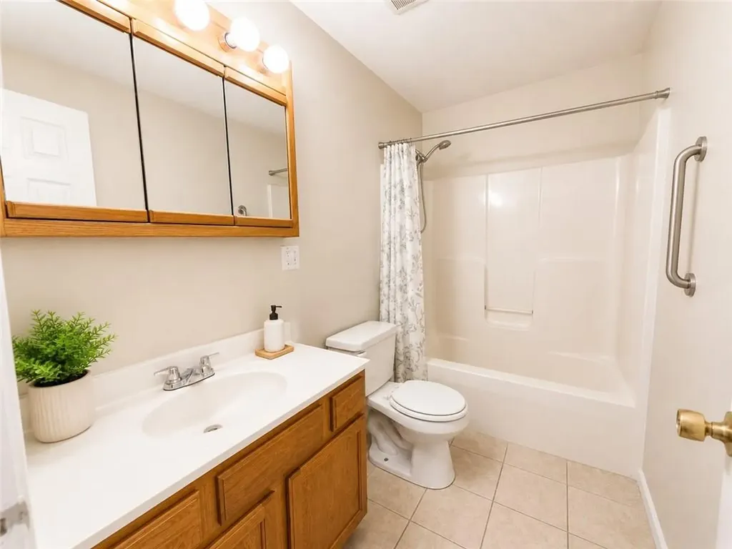 53 Harold Street Providence RI 02908