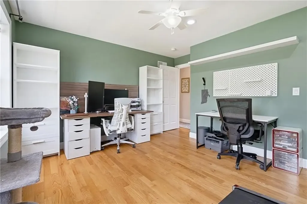 15 Souza Road Tiverton RI 02878