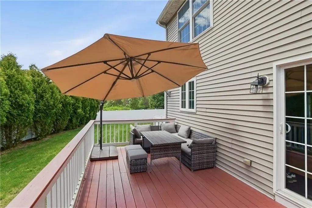 15 Souza Road Tiverton RI 02878