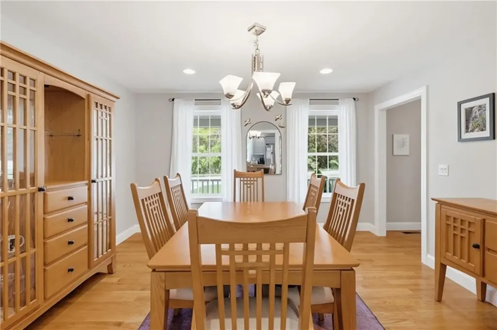 15 Souza Road Tiverton RI 02878
