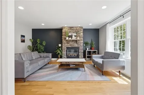 15 Souza Road Tiverton RI 02878
