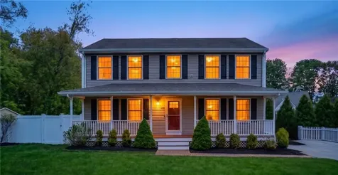 15 Souza Road Tiverton RI 02878