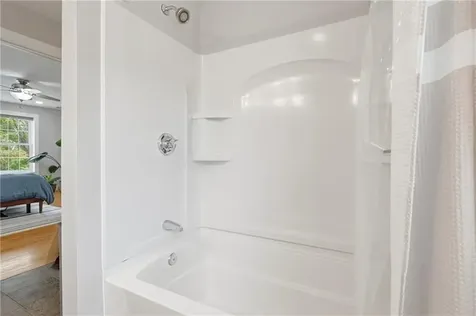15 Souza Road Tiverton RI 02878