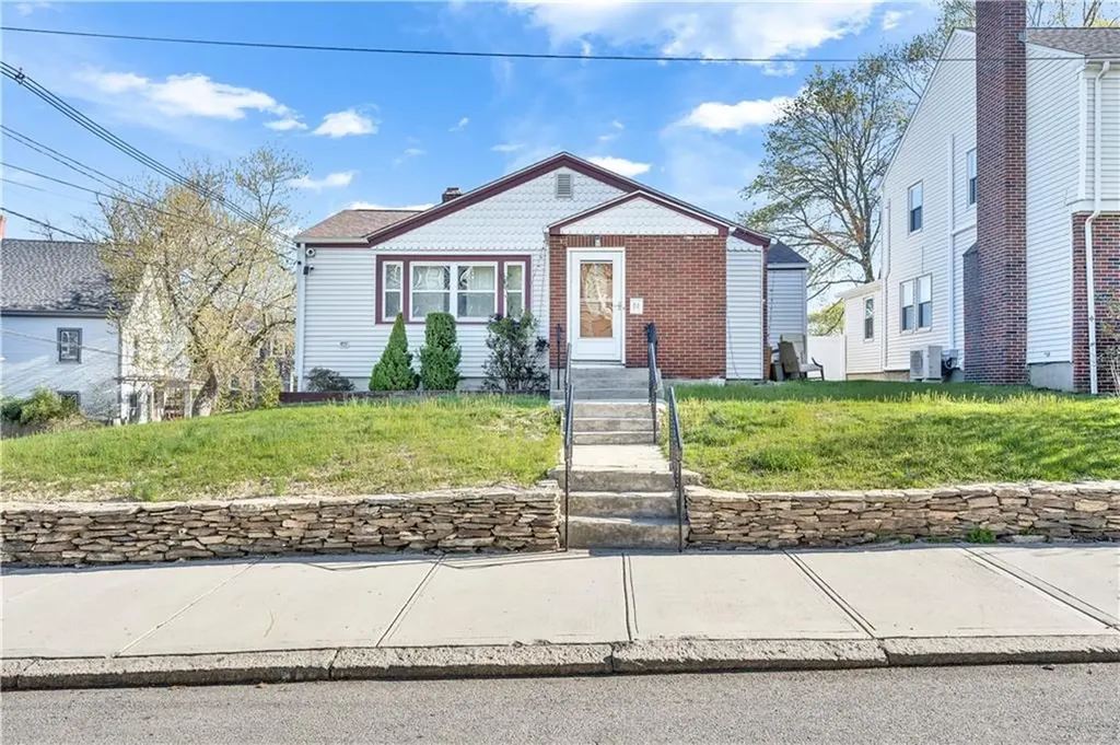 90 Woodbine Street Providence RI 02906