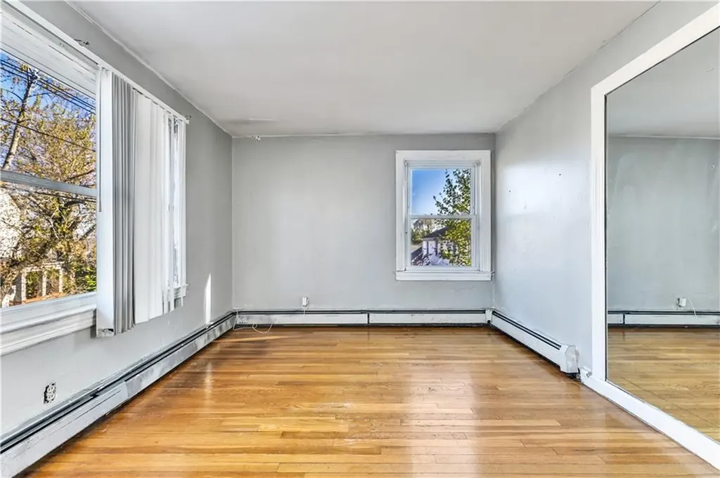 90 Woodbine Street Providence RI 02906
