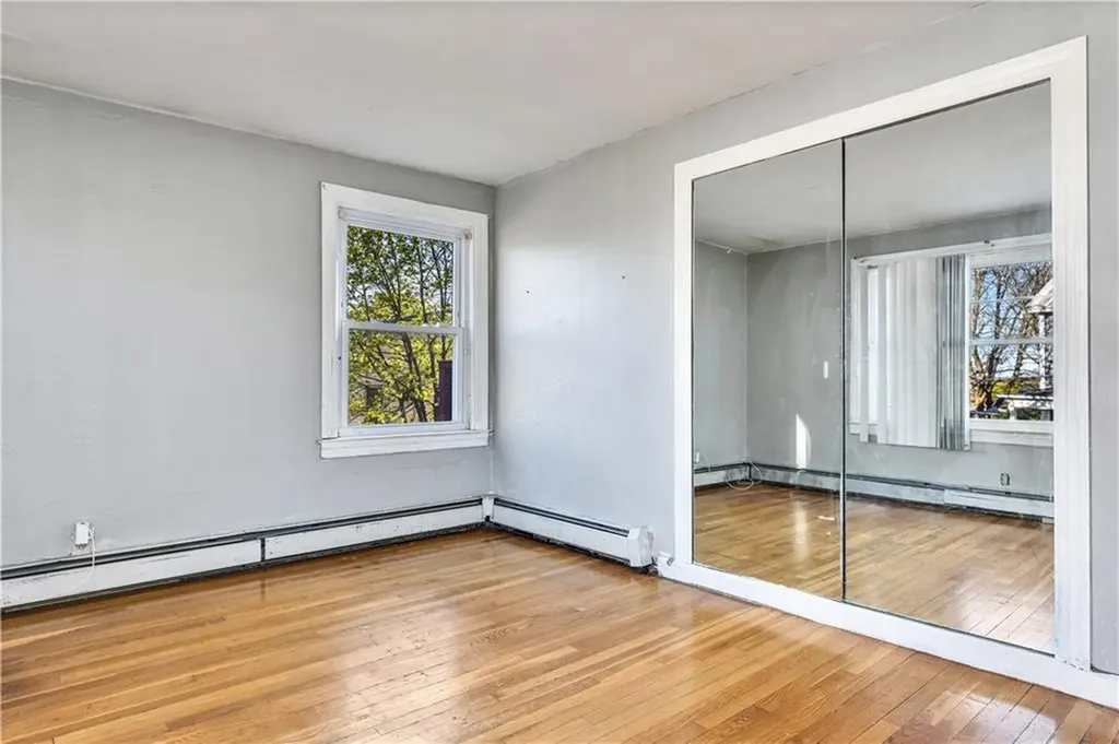 90 Woodbine Street Providence RI 02906
