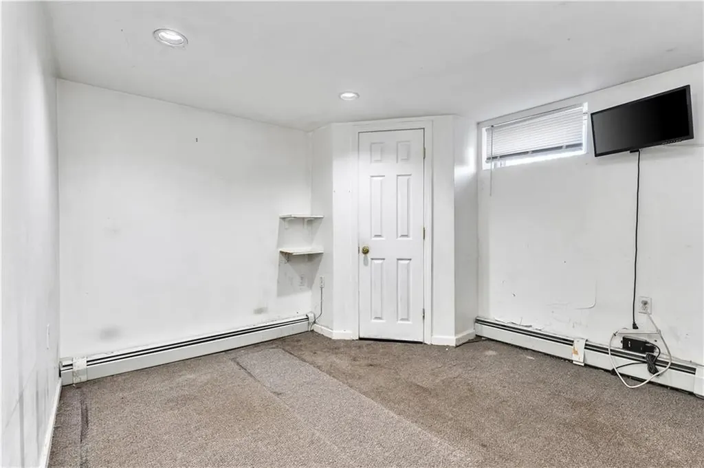 90 Woodbine Street Providence RI 02906