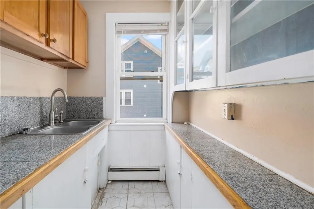 217 Amherst Street Providence RI 02909