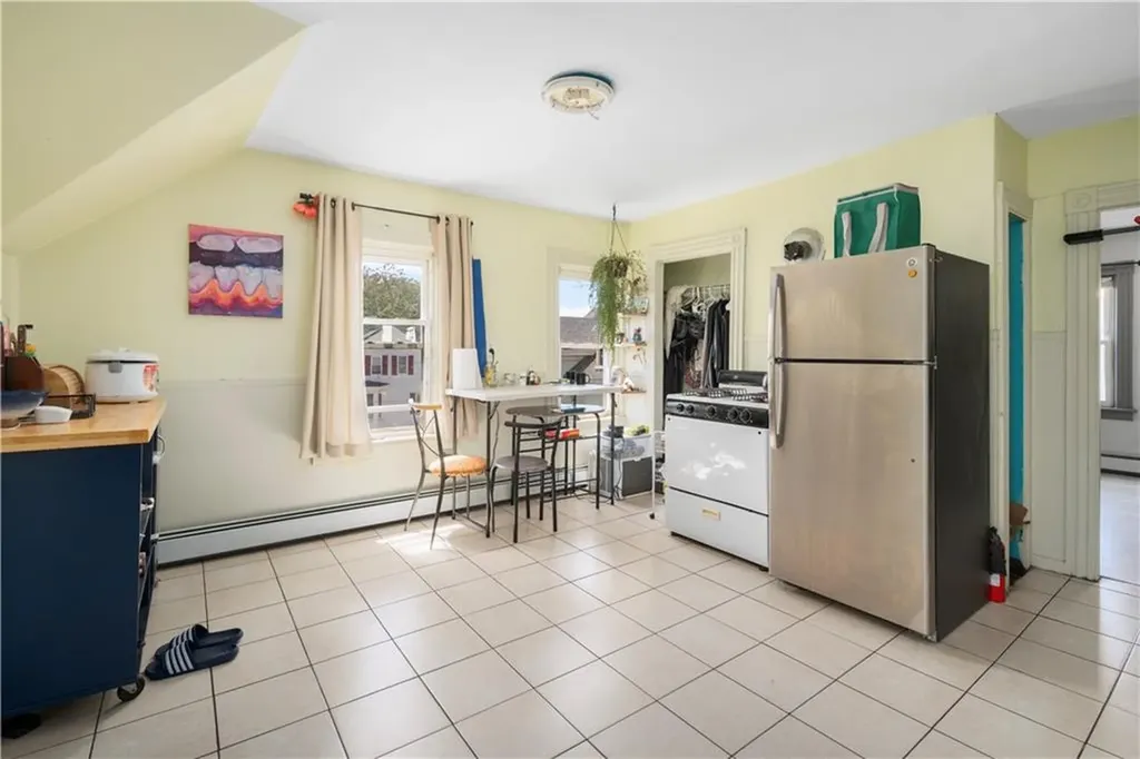 217 Amherst Street Providence RI 02909