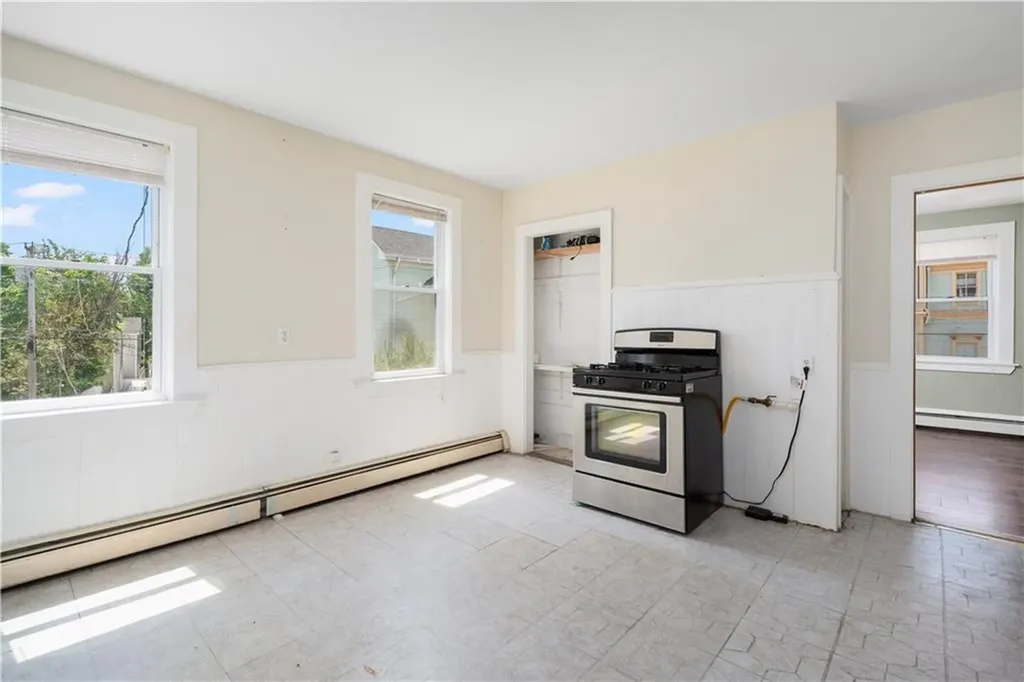 217 Amherst Street Providence RI 02909
