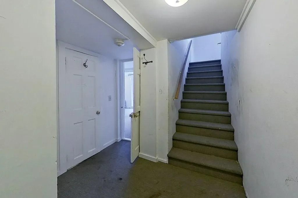 2 Broadway Street Newport RI 02840