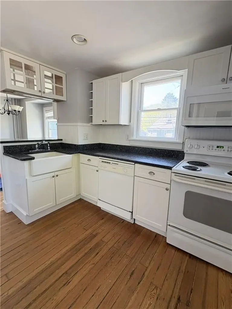 61 Malbone Road Newport RI 02840