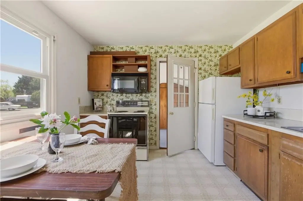 70 Carter Drive Portsmouth RI 02871