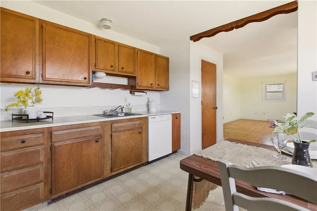 70 Carter Drive Portsmouth RI 02871