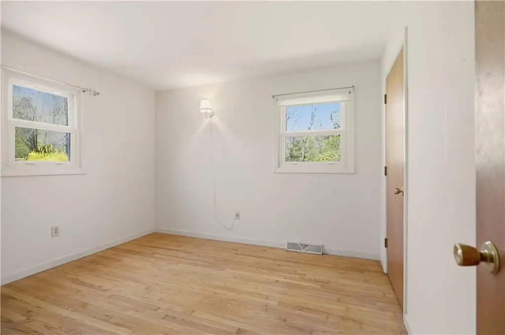 70 Carter Drive Portsmouth RI 02871