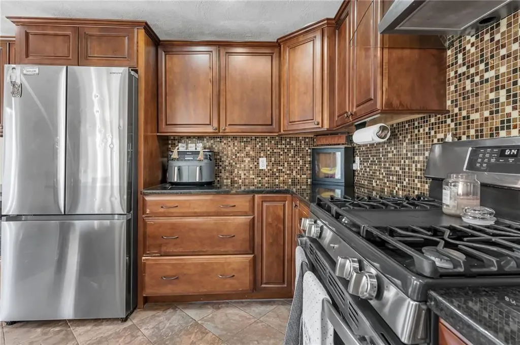 62 Canonchet Trail Cranston RI 02921