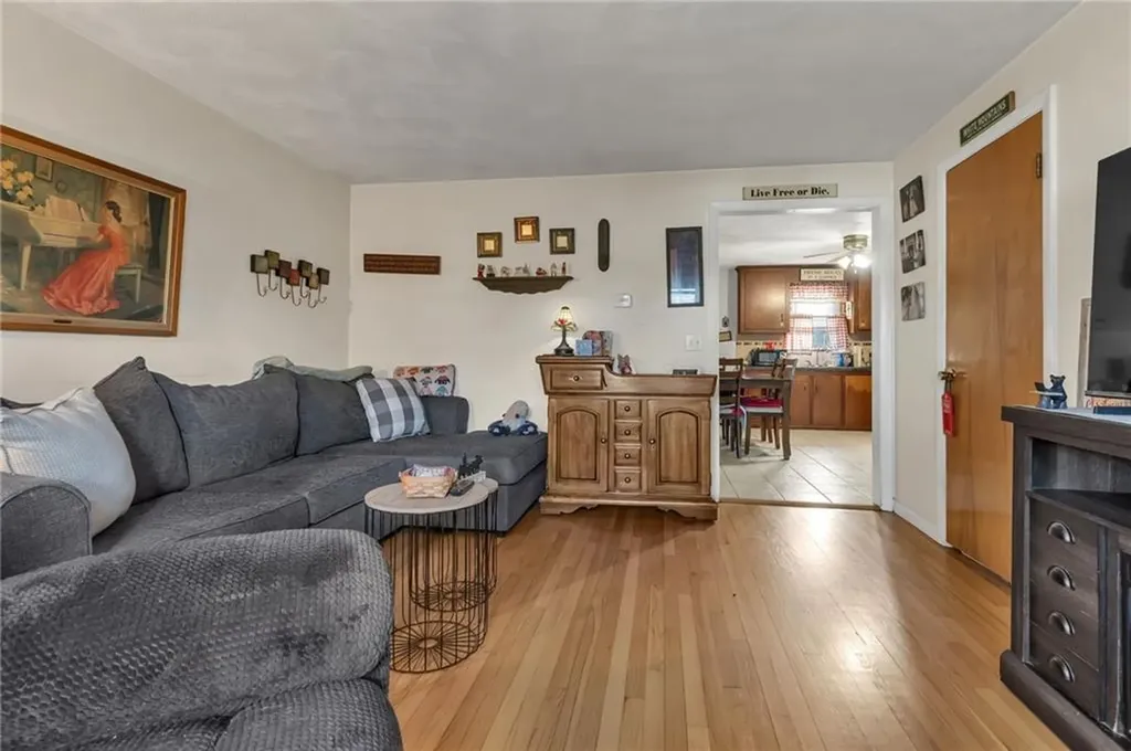 62 Canonchet Trail Cranston RI 02921
