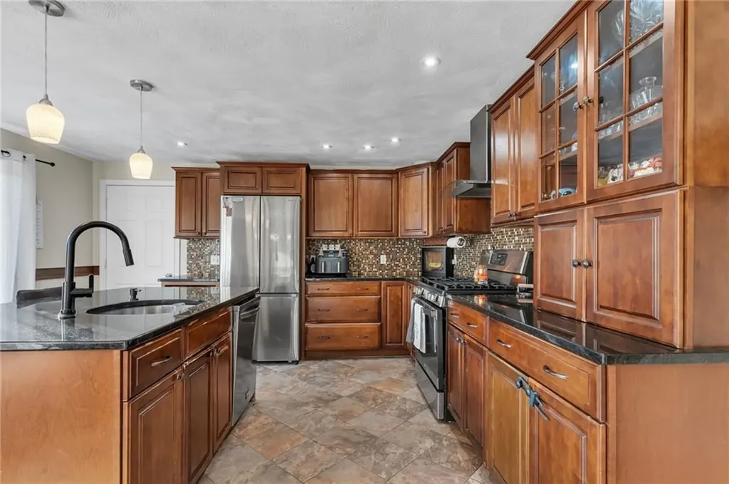 62 Canonchet Trail Cranston RI 02921