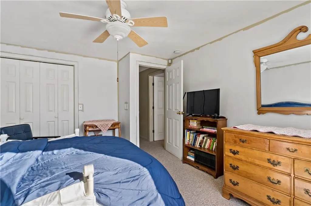 18 Pond Court North Providence RI 02904