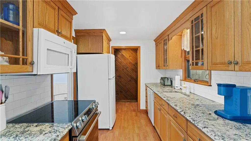 145 Massasoit Drive Warwick RI 02888