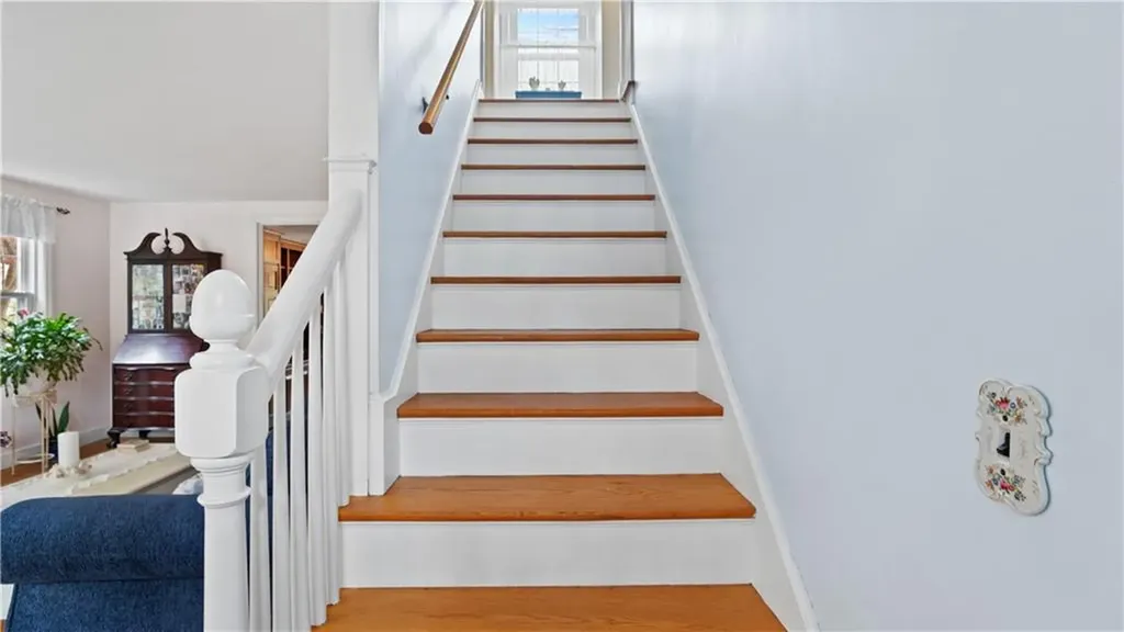 145 Massasoit Drive Warwick RI 02888