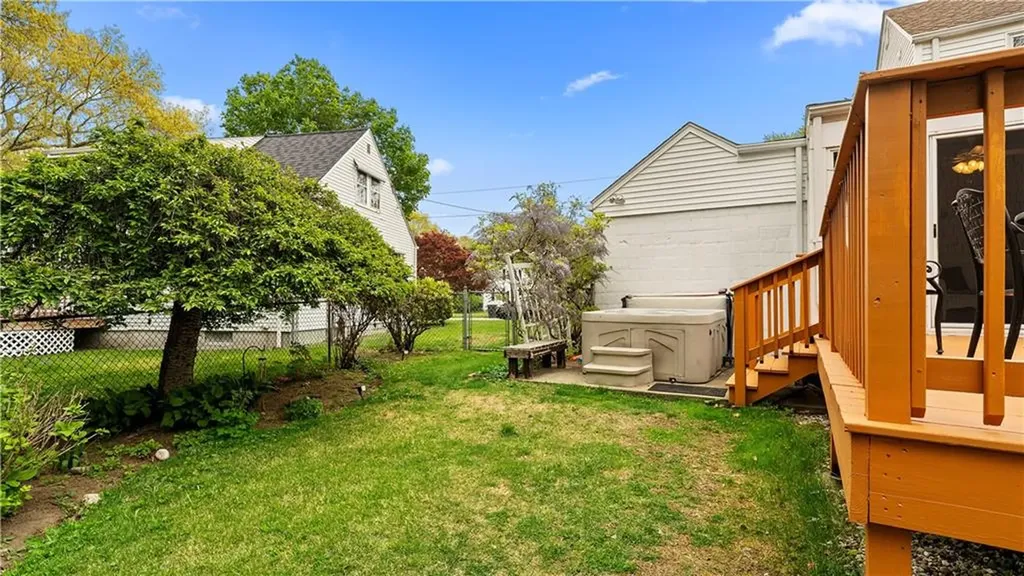 145 Massasoit Drive Warwick RI 02888