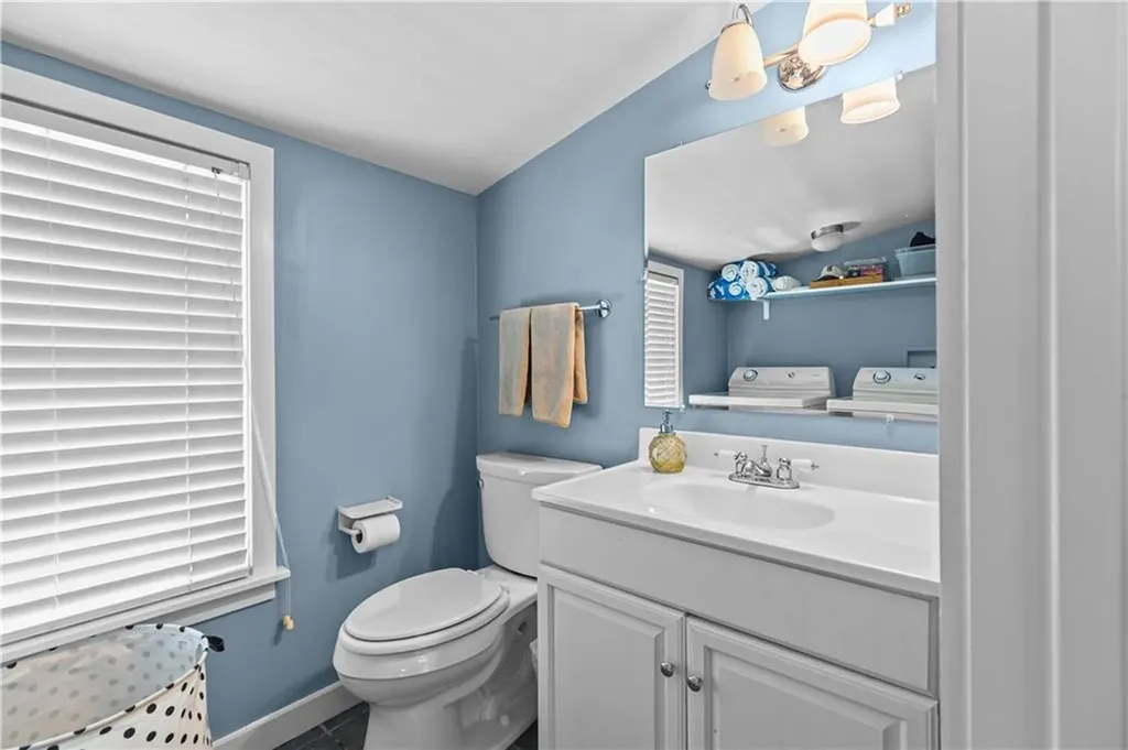 1024 Anthony Road Portsmouth RI 02871