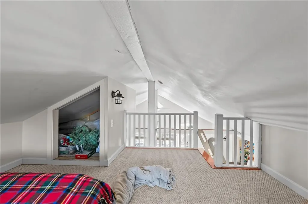 1024 Anthony Road Portsmouth RI 02871