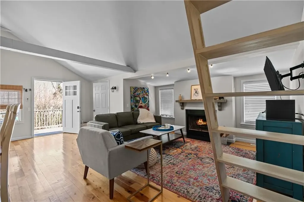 1024 Anthony Road Portsmouth RI 02871