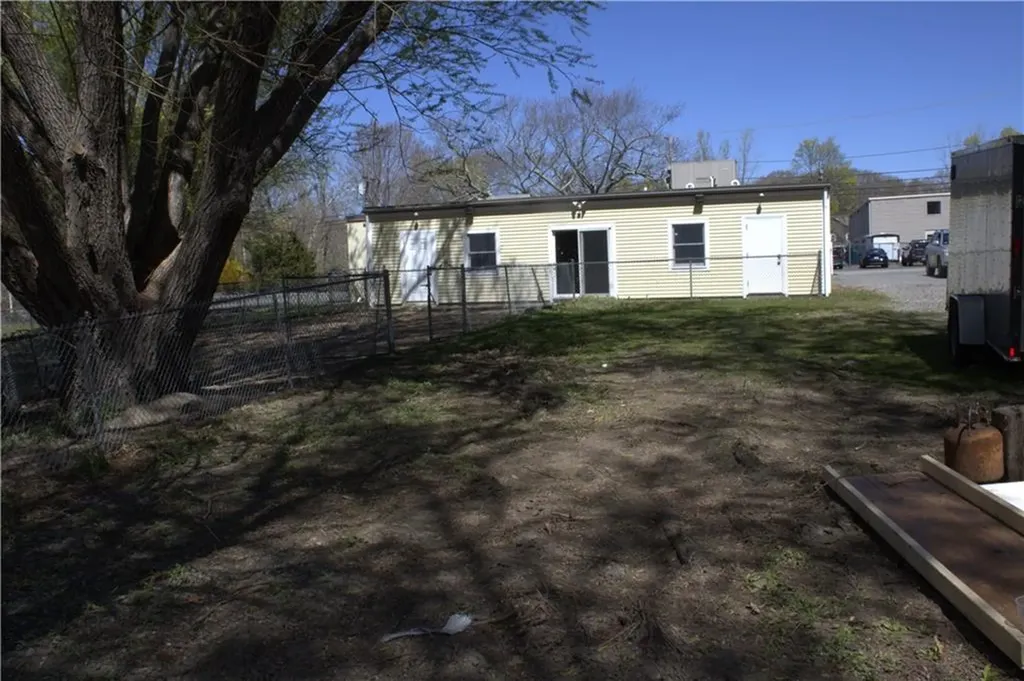 64 Bay Spring Avenue Barrington RI 02806