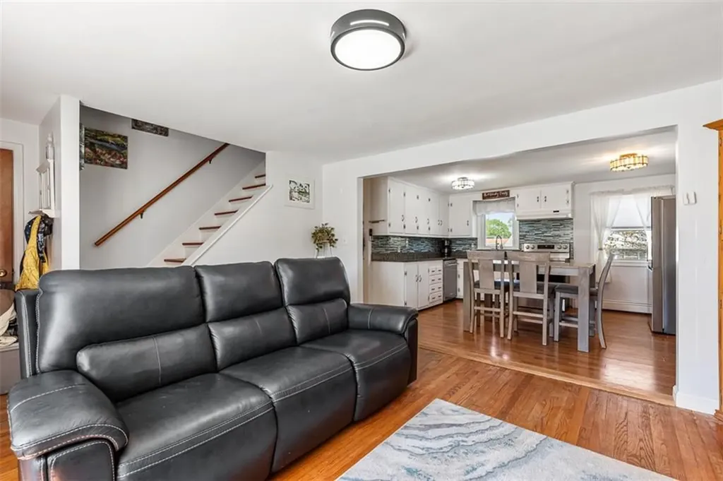 39 Oakland Drive West Warwick RI 02893