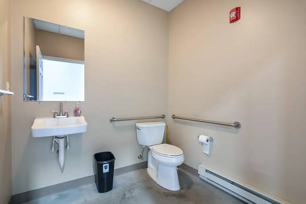 376 Dry Bridge Road North Kingstown RI 02852