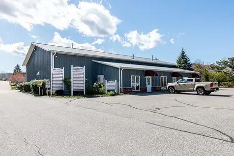 376 Dry Bridge Road North Kingstown RI 02852