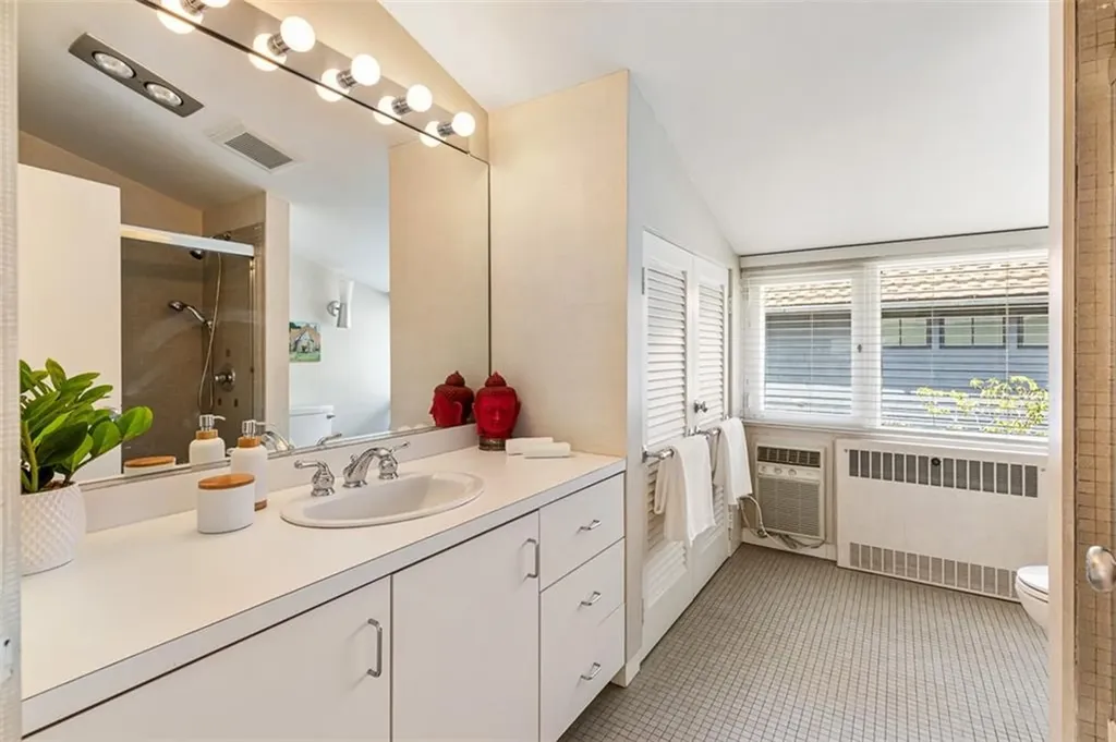 57 Hazard Avenue Providence RI 02906