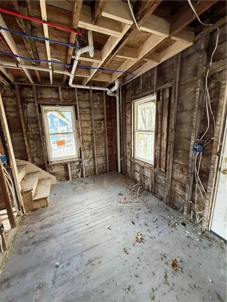 15 Lewis Street Woonsocket RI 02895