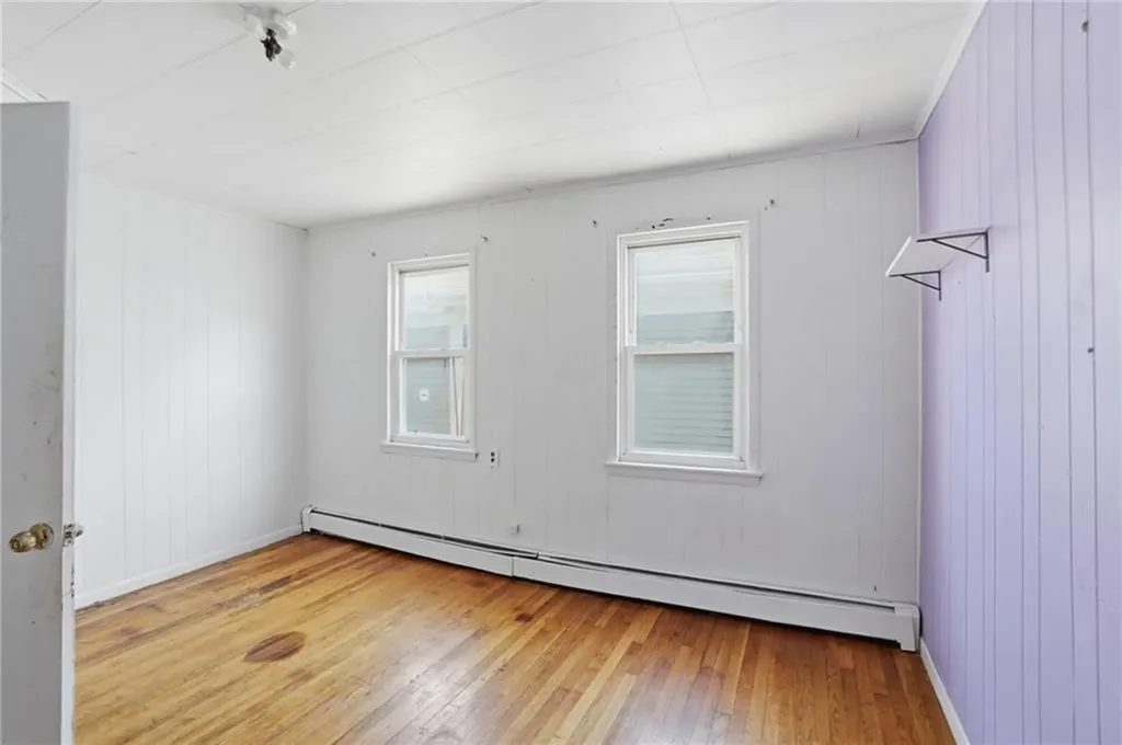 8 Mann Avenue Newport RI 02840