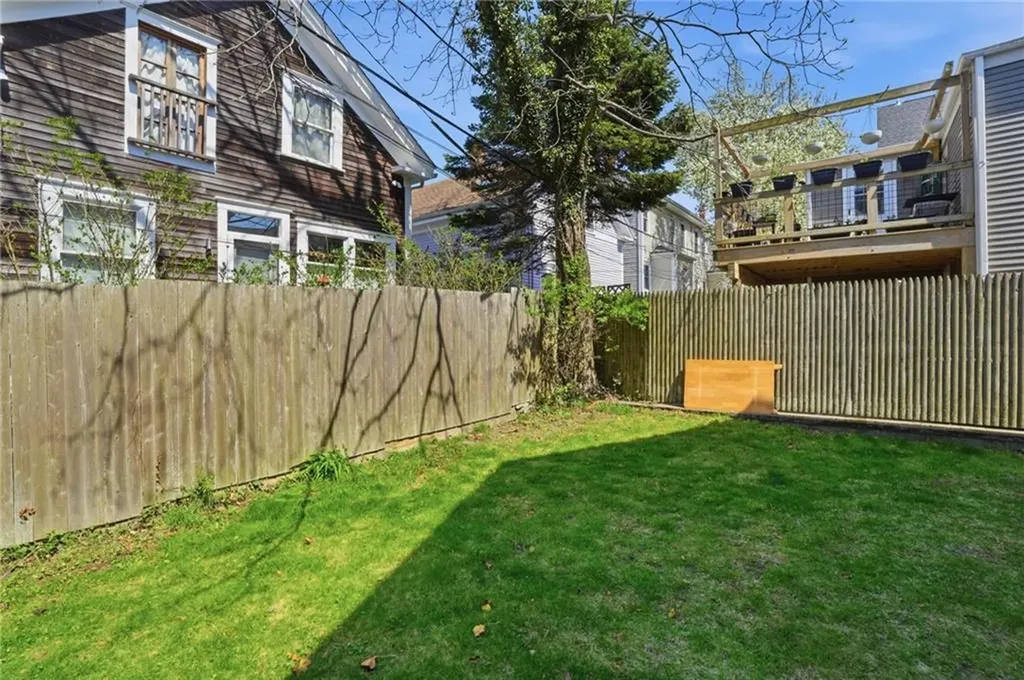 8 Mann Avenue Newport RI 02840