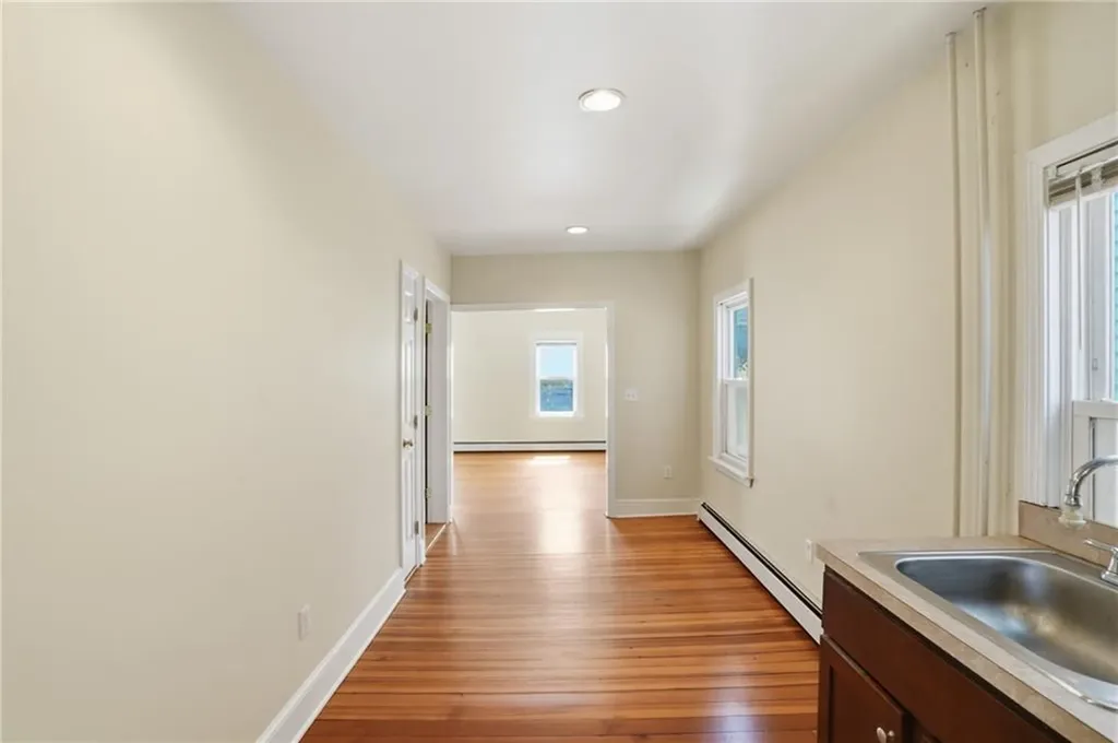 8 Mann Avenue Newport RI 02840